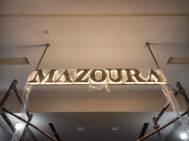 MAZOURA — 6